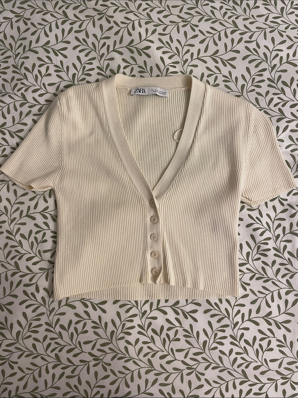 Zara Butter Yellow Ribbed V-Neck Button Crop Top